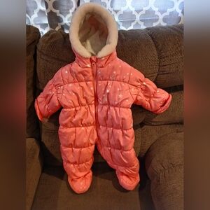 Pink Star-Patterned Baby Snowsuit. 6-9mths
